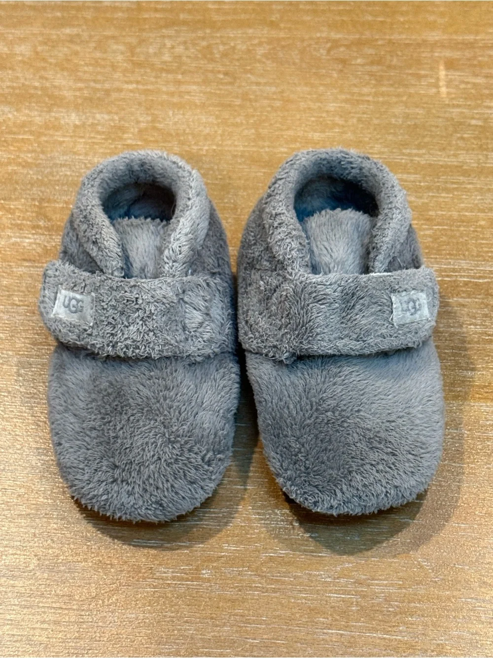 UGG Bixbee Baby Booties Soft Sole Velcro Closure Gray Sz 04/05 UK 4 EU 20.5